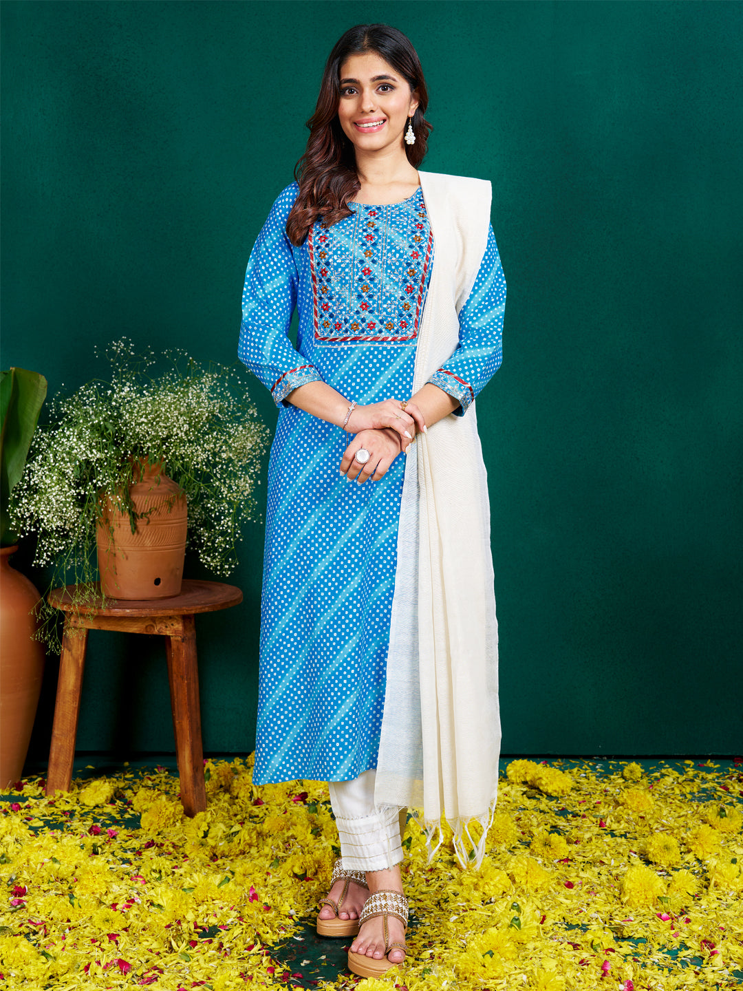 Elegant Bandhani Kurta Set with White Dupatta