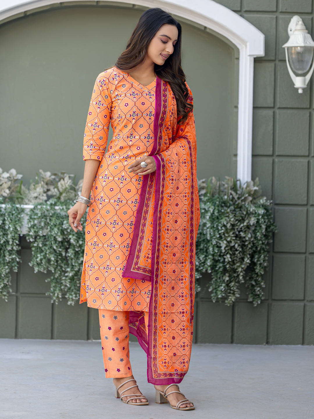 Chic Midnight Floral & Geometric Printed Cotton Kurta Set with Dupatta