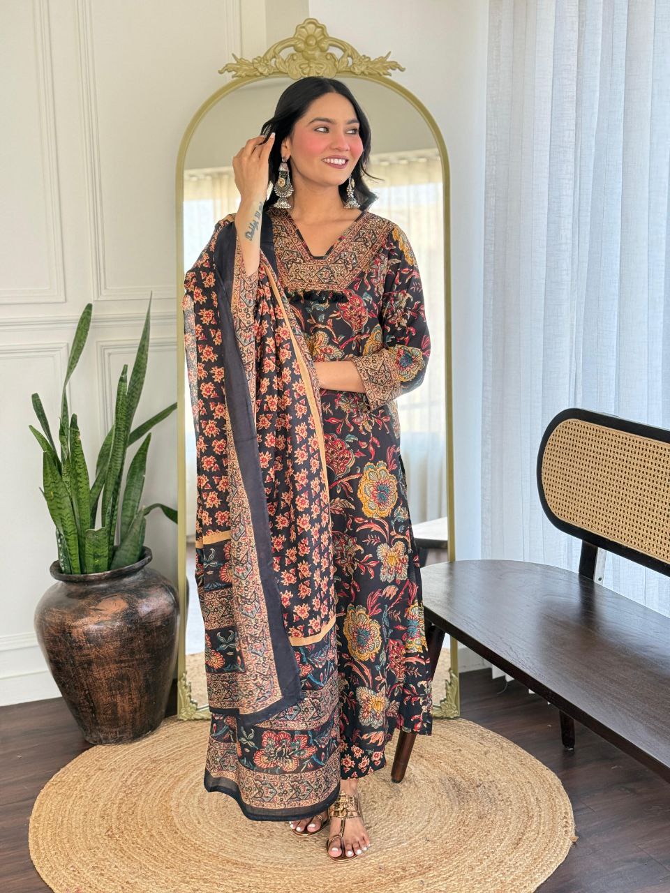 Aadrika: Kalamkari-Inspired V-Neck Kurta Set in Deep Black